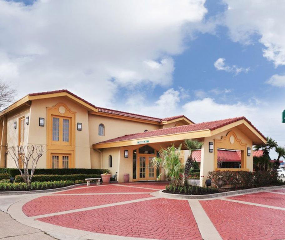 Motel 6 德克萨斯城 外观 照片