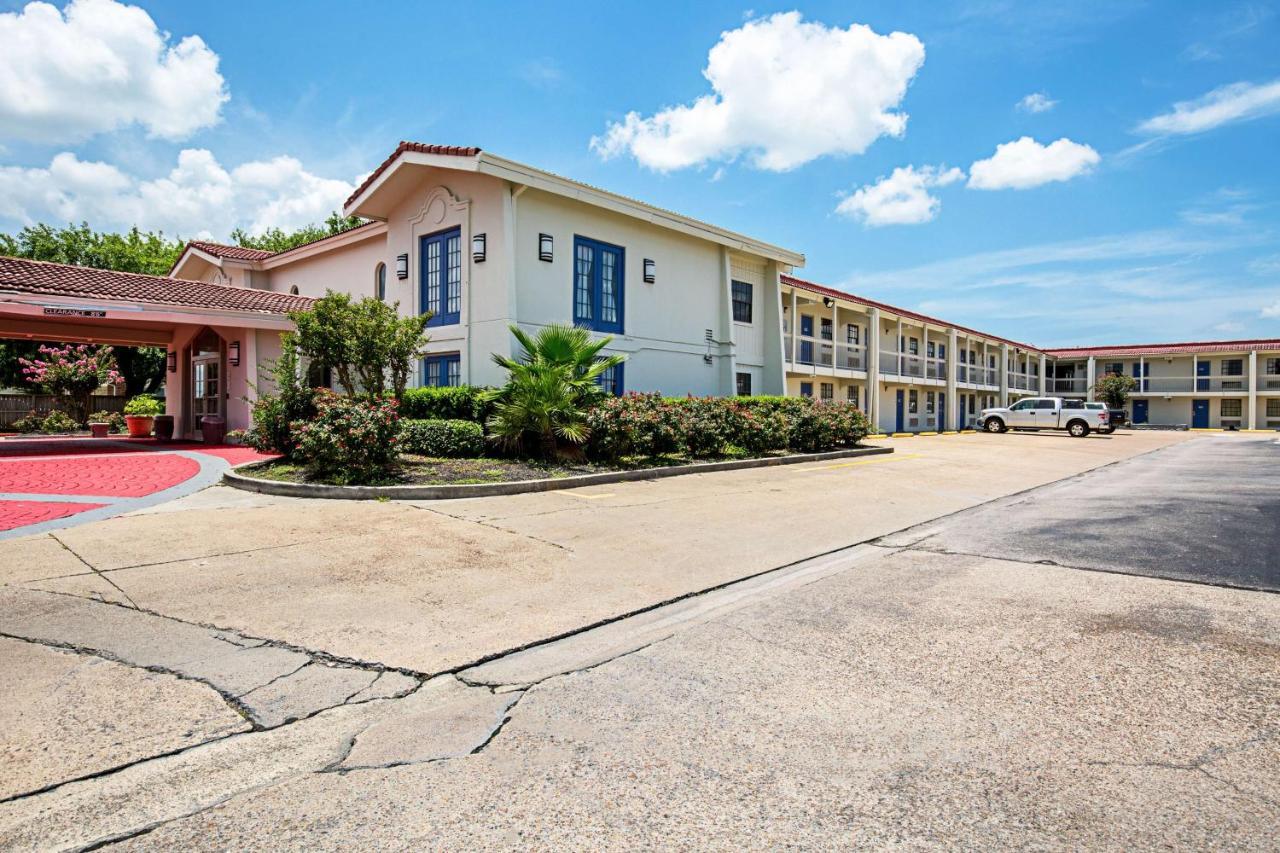 Motel 6 德克萨斯城 外观 照片