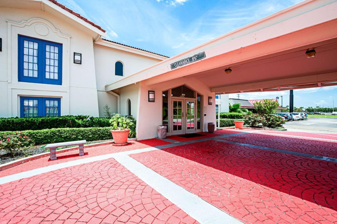 Motel 6 德克萨斯城 外观 照片